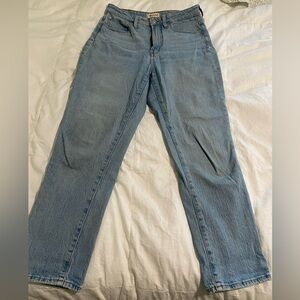 Madewell Women’s The Curvy Perfect Vintage Straight Leg Light Blue Denim Jeans